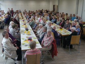 KaffeetafelJahresfestFraunhilfe2016