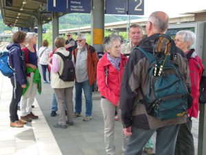 Bahnhof Geisweid: Warten auf die Regionalbahn