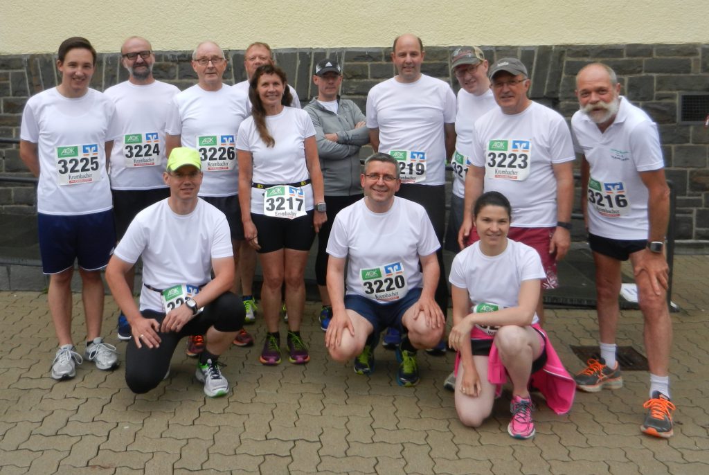 Das Bild zeigt alle Teilnehmer vor dem Start (Foto: Georg Klanke)