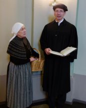 Mutter Gottlieb berichtet Martin Luther von Johann Tetzel und den Ablass-Briefen